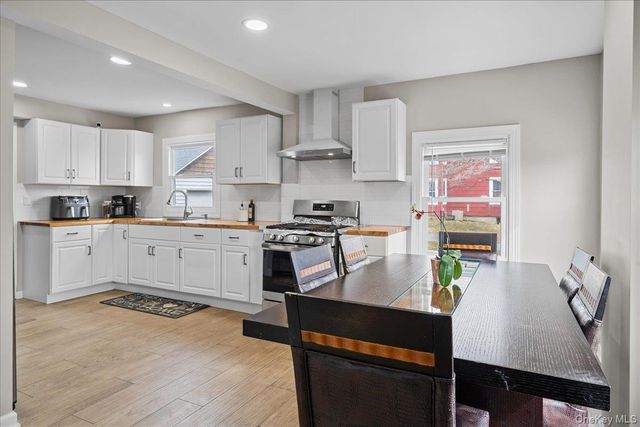 24 Rockwell Avenue, Middletown, NY 10940