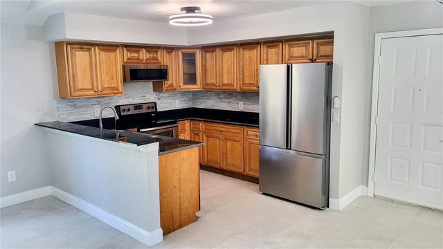 6262 142ND AVENUE N 905, Clearwater, FL 33760