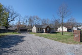 2007 Orchard Dr, Greenbrier, TN 37073