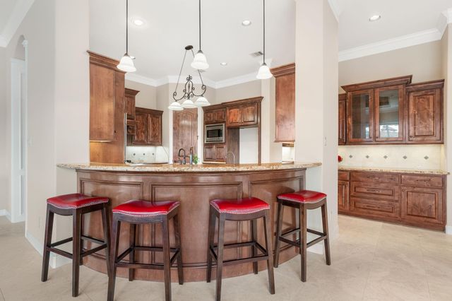 2807 Twin Fountains Drive, Houston, TX 77068
