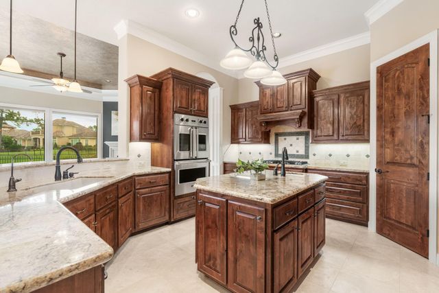 2807 Twin Fountains Drive, Houston, TX 77068