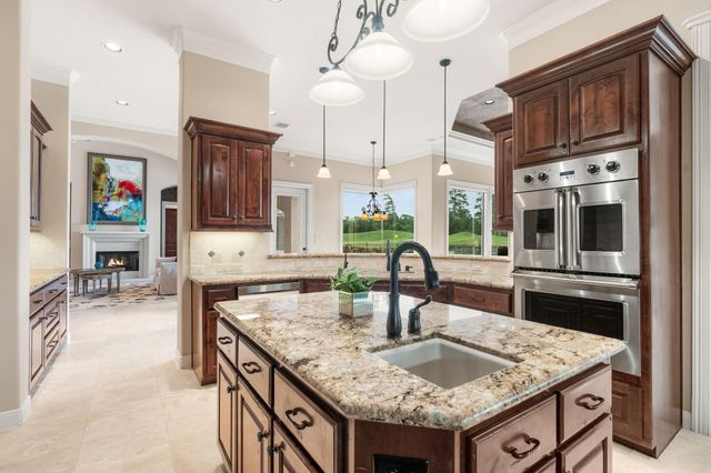 2807 Twin Fountains Drive, Houston, TX 77068
