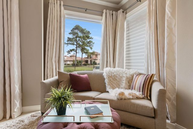 2807 Twin Fountains Drive, Houston, TX 77068