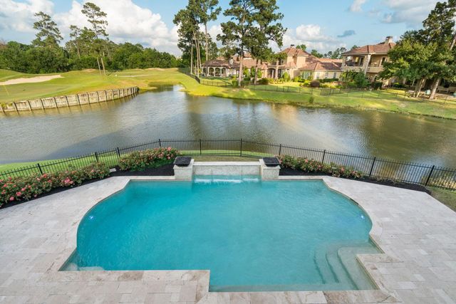 2807 Twin Fountains Drive, Houston, TX 77068