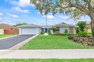 1320 NW 76th Avenue, Plantation, FL 33322