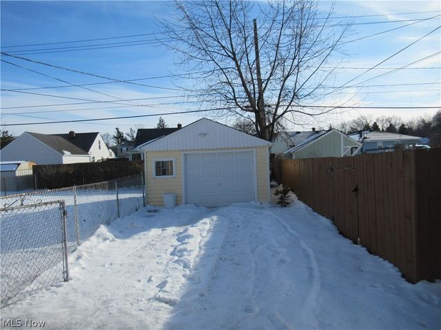 1403 Dawnwood, Parma, OH 44134