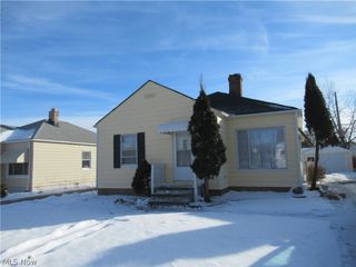 1403 Dawnwood, Parma, OH 44134