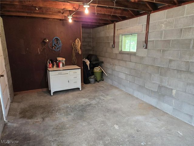 360 Glass Road, Malta, OH 43758