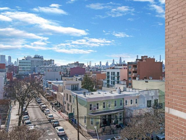 2525 Newtown Avenue 5A, Astoria, NY 11102
