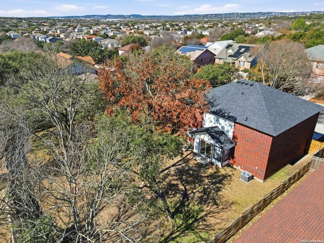 7846 Farlin Park Dr, San Antonio, TX 78249