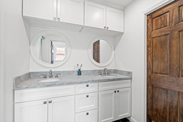 1526 Adkins Road, Houston, TX 77055