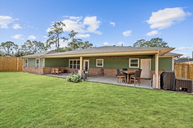 1526 Adkins Road, Houston, TX 77055