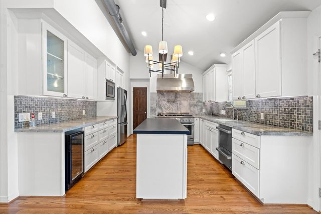 1526 Adkins Road, Houston, TX 77055