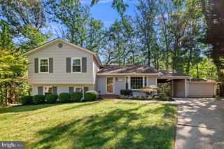 9515 STEVEBROOK RD, Fairfax, VA 22032