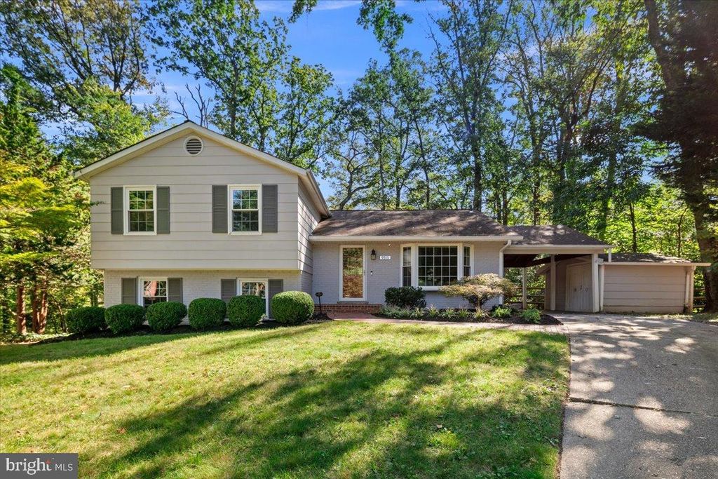 9515 STEVEBROOK RD, Fairfax, VA 22032