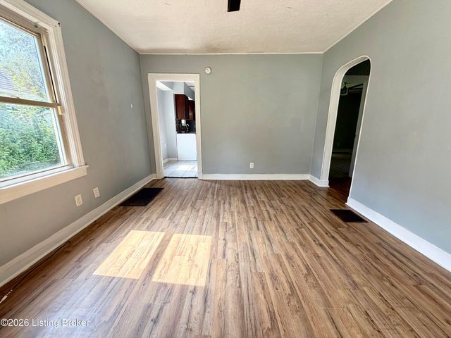 2706 Wyandotte Ave, Louisville, KY 40210