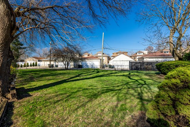 2629 N 77th Court, Elmwood Park, IL 60707