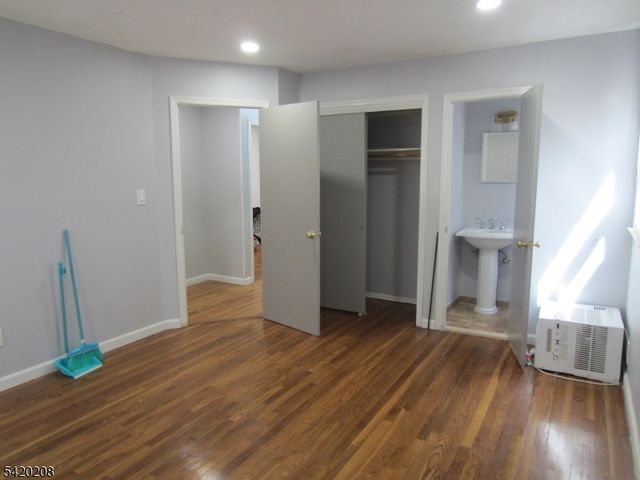 2 Evelyn Ct, Maplewood Twp., NJ 07040