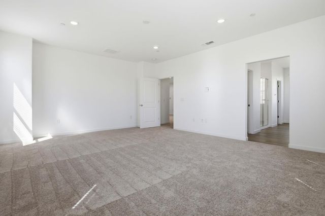 1280 N Robiolo Ln, Mountain House, CA 95391