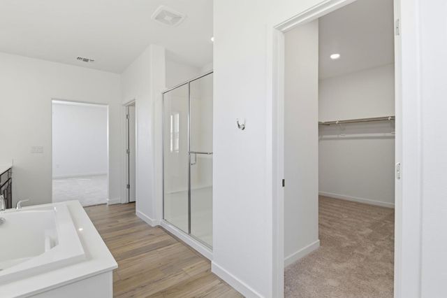 1280 N Robiolo Ln, Mountain House, CA 95391