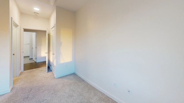 65 Lewis St 403, Boston, MA 02128