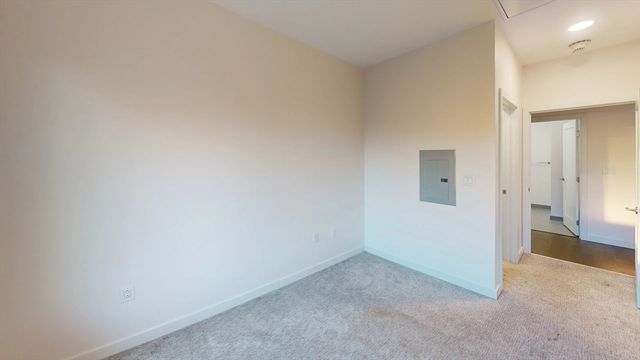 65 Lewis St 403, Boston, MA 02128