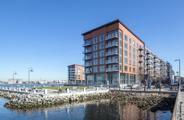 65 Lewis St 403, Boston, MA 02128