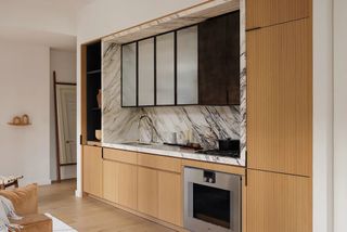 135 E 47th St # 21D, New York City, NY 10017