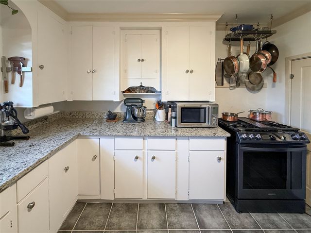 4259 Bryce Avenue 2100 Hillcrest, Fort Worth, TX 76107