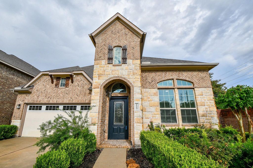 1123 Penny Worth Drive, Sugar Land, TX 77479