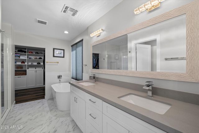 7522 E WOODSHIRE Cove, Scottsdale, AZ 85258
