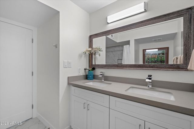 7522 E WOODSHIRE Cove, Scottsdale, AZ 85258