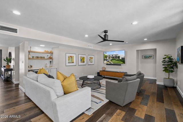 7522 E WOODSHIRE Cove, Scottsdale, AZ 85258