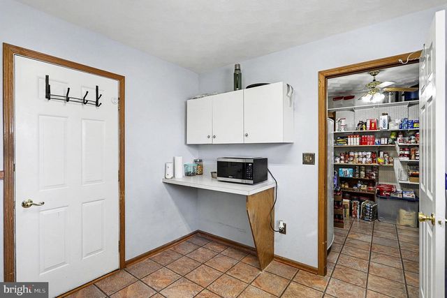 1686 TAYLOR DR, Hanover, PA 17331