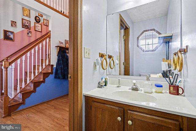 1686 TAYLOR DR, Hanover, PA 17331