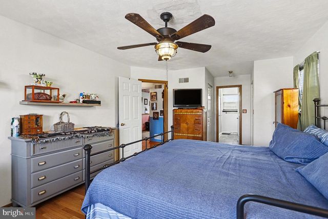 1686 TAYLOR DR, Hanover, PA 17331