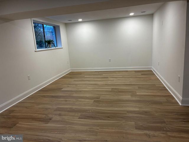 60 WAVERLY AVE, Lancaster, PA 17601