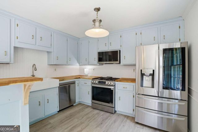 10 Bramblewood Way SW, Cartersville, GA 30120