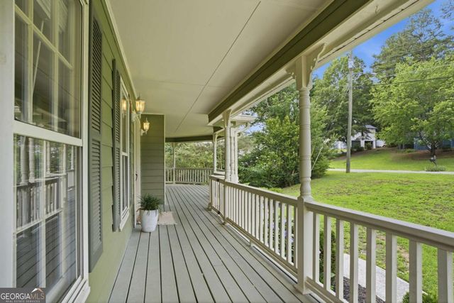 10 Bramblewood Way SW, Cartersville, GA 30120