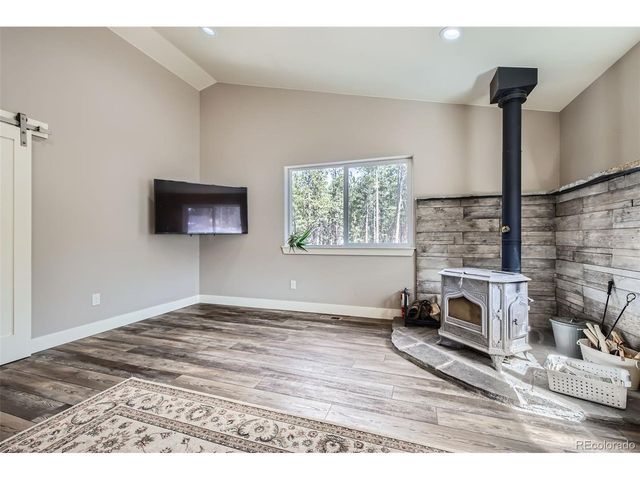 352 Peak View Cir, Florissant, CO 80816