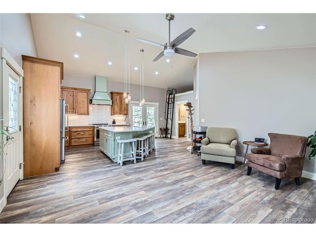 352 Peak View Cir, Florissant, CO 80816