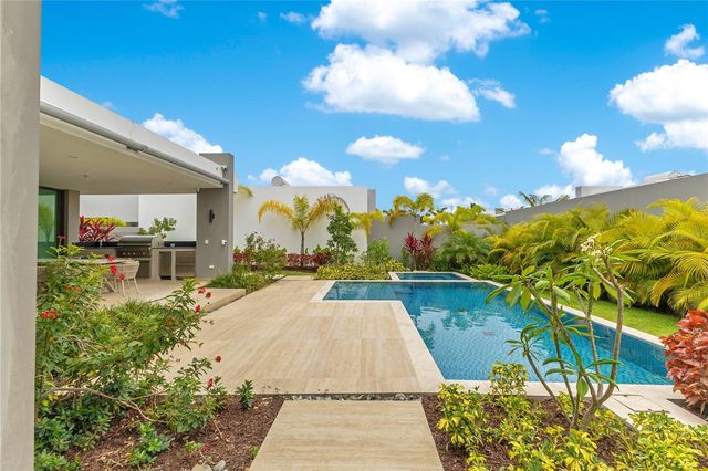 59 THE ISLES, Dorado, PR 00646