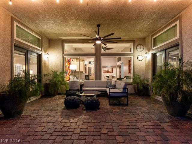 5912 Vizzi Court, Las Vegas, NV 89131