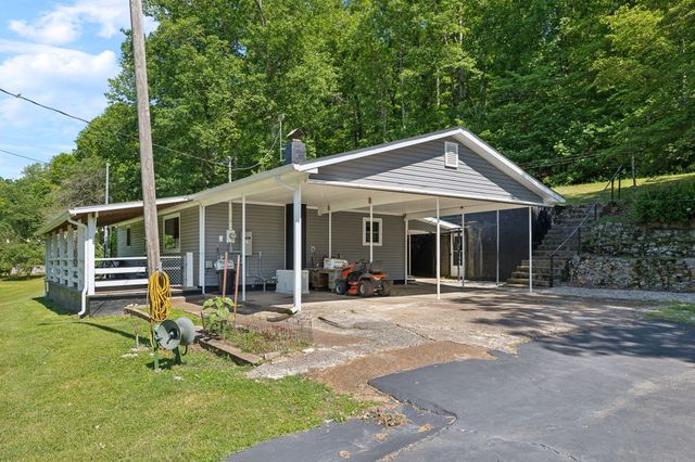 1540 Centerville Hwy, Hohenwald, TN 38462
