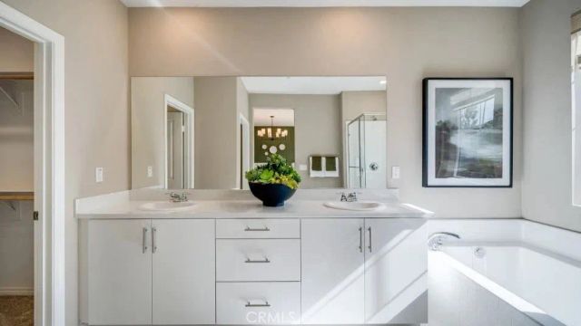 372 Deer Lane Way, Perris, CA 92570