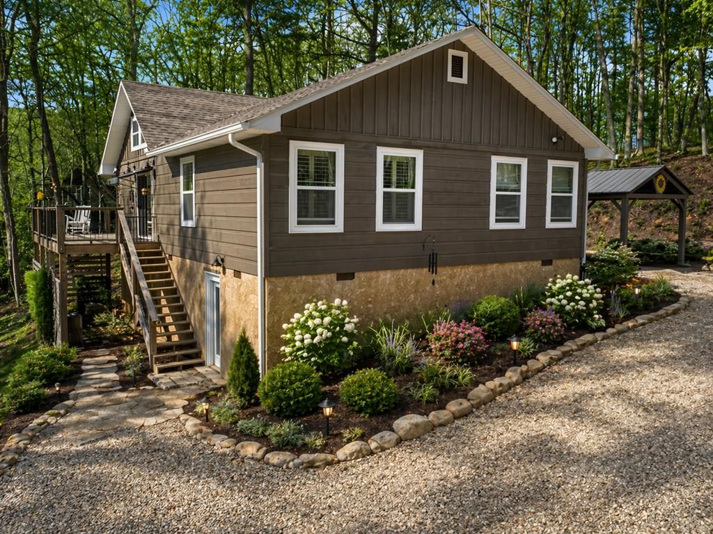 65 Blue Grass Hollow, Morganton, GA 30560