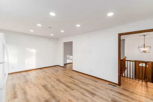 2453 Reyn New Albany Road, Blacklick, OH 43004