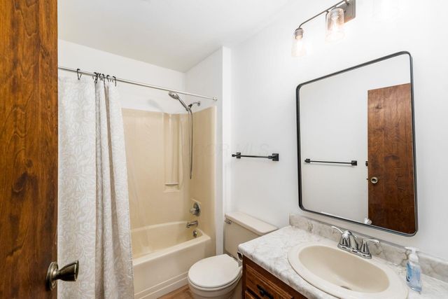 2453 Reyn New Albany Road, Blacklick, OH 43004