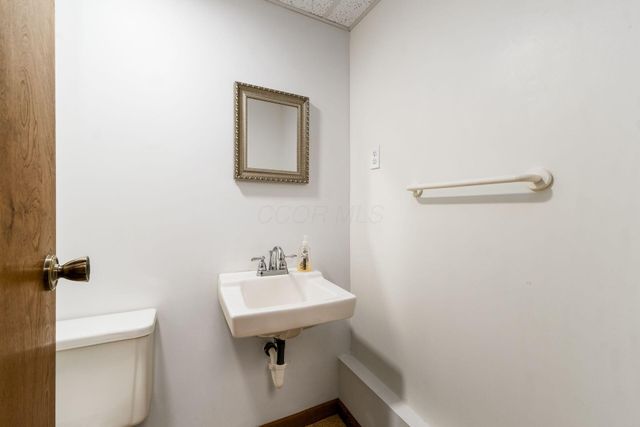 2453 Reyn New Albany Road, Blacklick, OH 43004