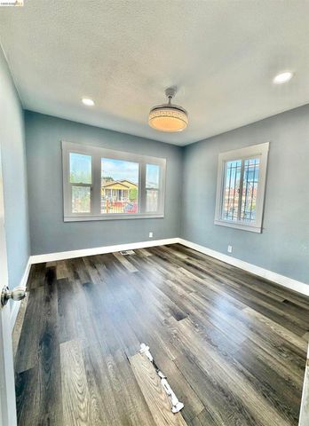 9926 C St, Oakland, CA 94603